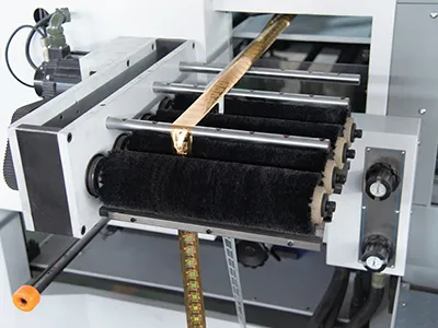 Troqueladora con estampado en foil automático de cama plana